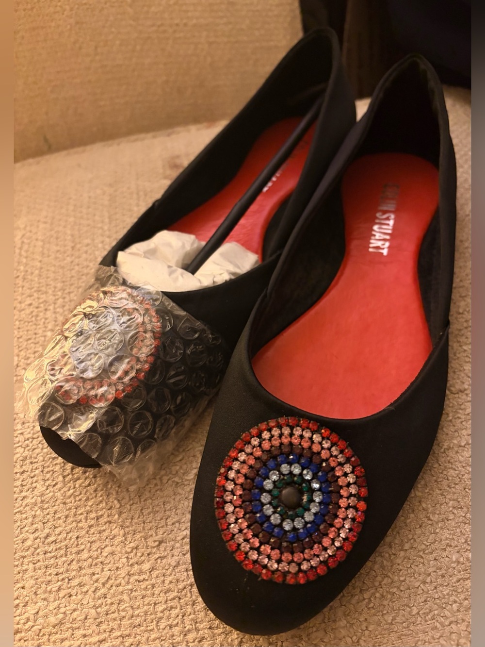* New Colin Stuart Black Flats with Multi Color Crystal Medallion SZ 9 *